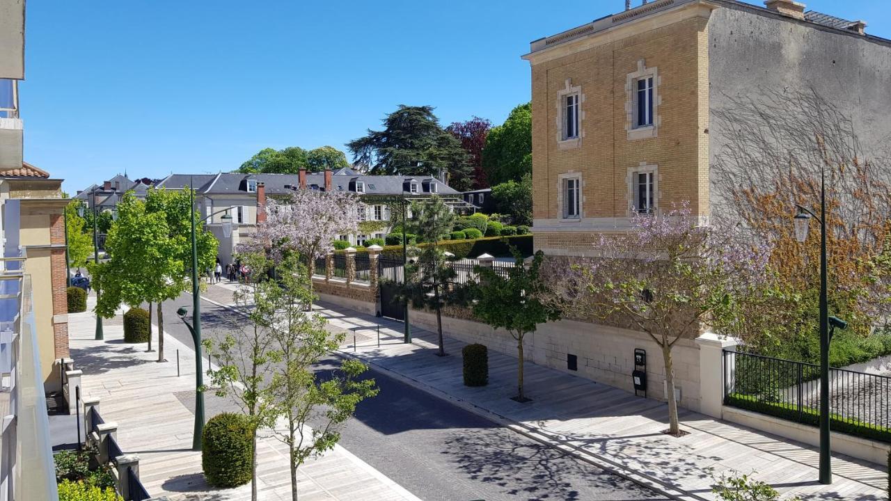 L'Epopee De L'Avenue - Parking - Avenue De Champagne - Epernay Apartment Exterior photo